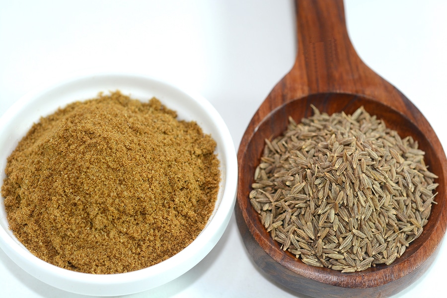 cumin-seeds-and-powder