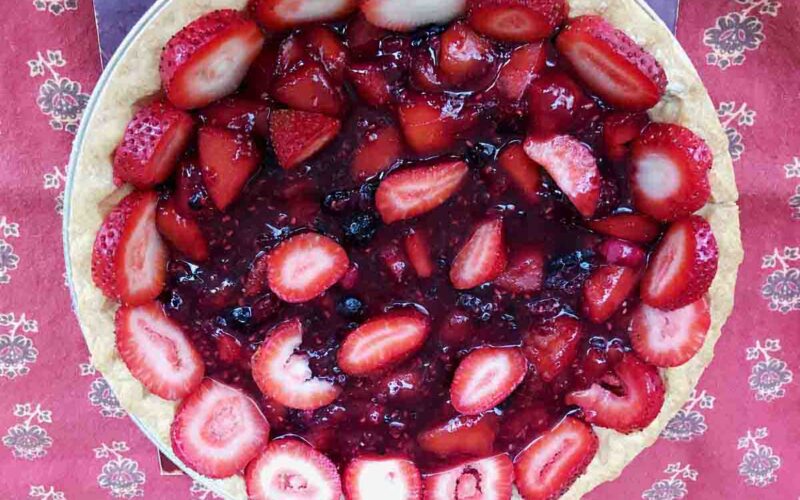 Berry Peach Pie - Delicious Easy Healthy