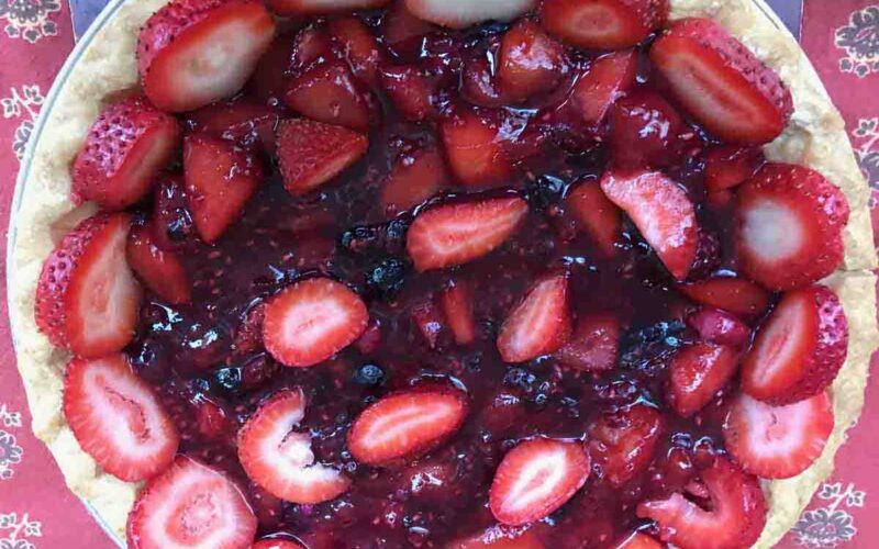 8 Easy Healthy Berry Pie-SI