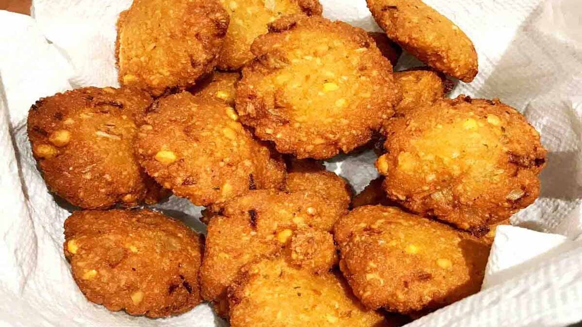 Masal Vadai (Channa Dahl Vada) 11