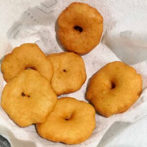 Vadai Recipe (Urad Dahl)