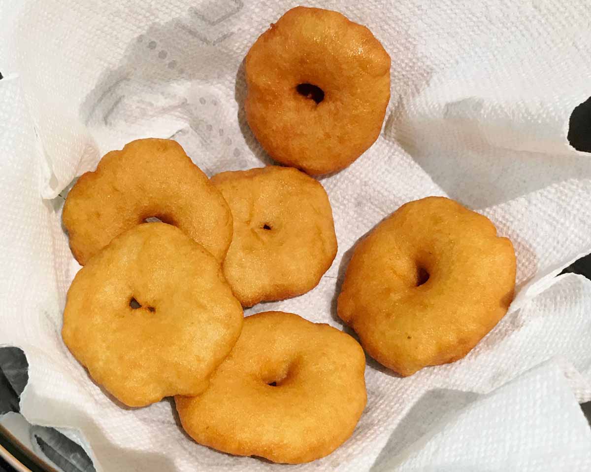 Vadai Recipe (Urad Dahl)