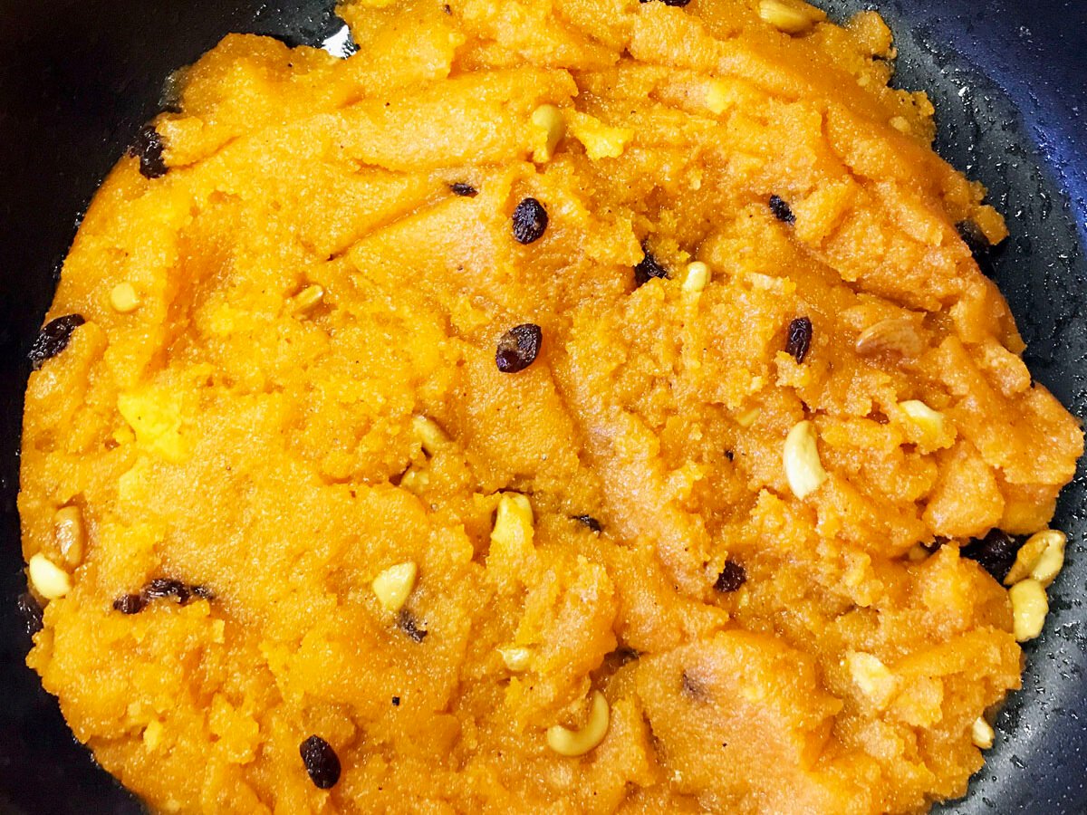 Rava Kesari (Dessert) 16